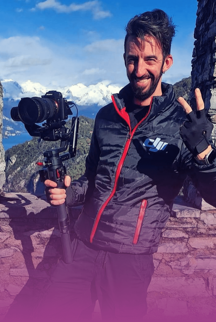 Michele Grecchi Videomaker professionista per riprese realizzazione e produzione video aziendali, filmati per eventi privati e cerimonie, clip musicali