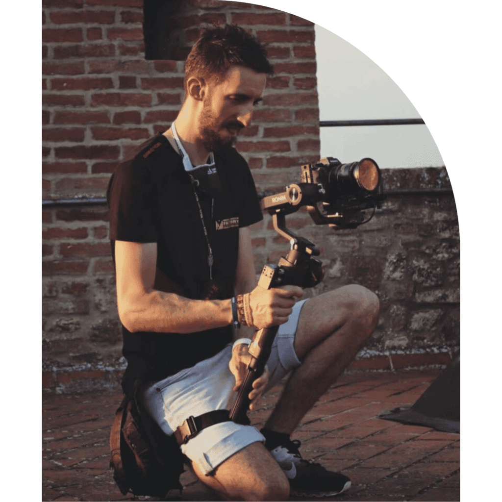 Videomaker milano, videomaker a cremona - Riprese professionali con pilato di droni certificato enac